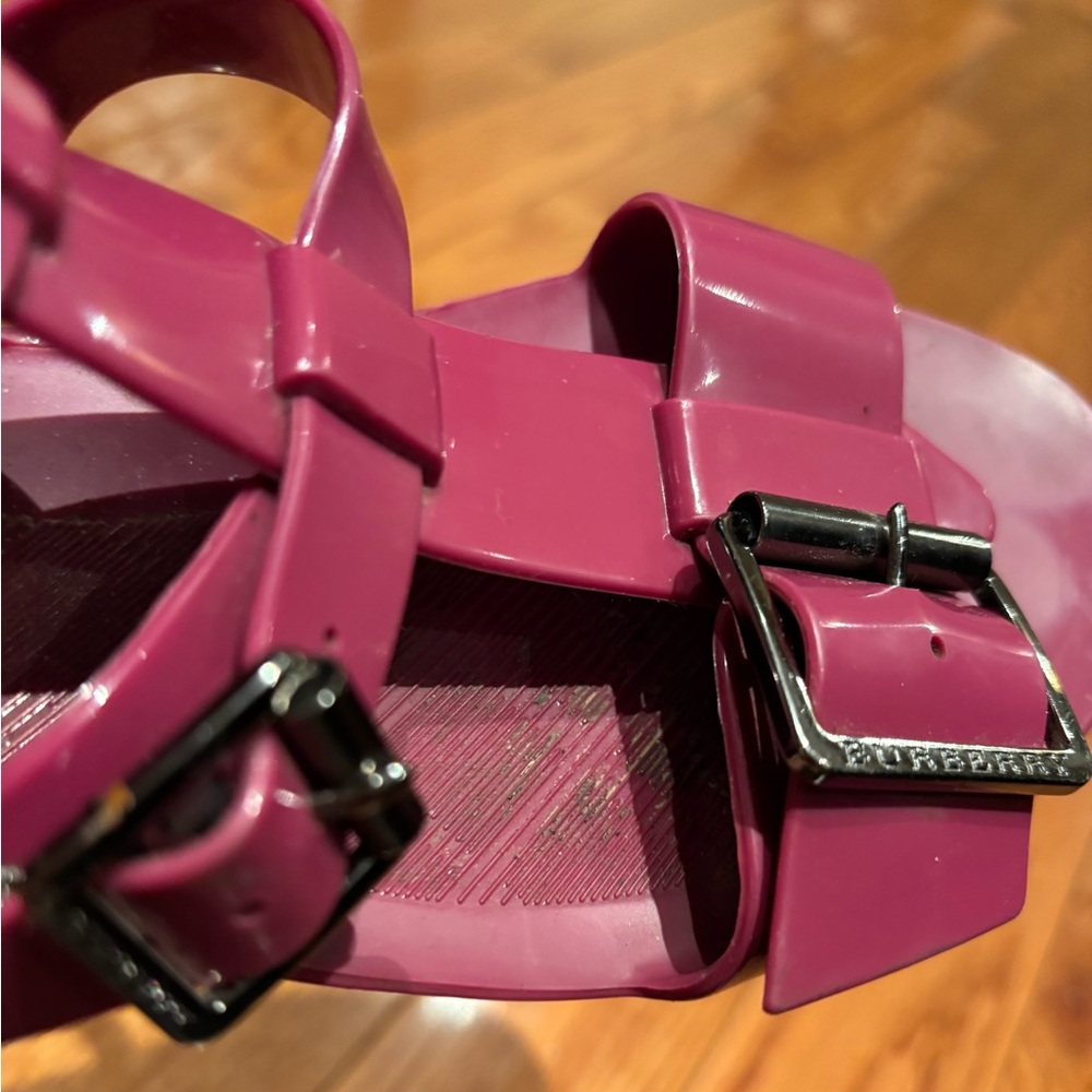 Burberry Magenta Sandals with Silver Buckles - Picture 7 of 10
